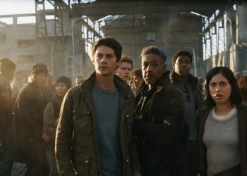 69C-4a_2880x1620_R_CROP
(L-R) Thomas (Dylan O’Brien), Newt (Thomas Brodie-Sangster), Cranks leader Jorge (Giancarlo Esposito), Frypan (Dexter Darden) and Brenda (Rosa Salazar).
Photo credit: Courtesy Twentieth Century Fox