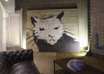 Rat Bar Banksy 'Giant Rat' | Photo: Matt Chung / Shout About London