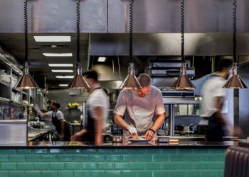 Plate kitchen