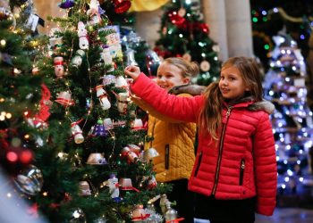 Christmas Tree Festival (c) SWNS