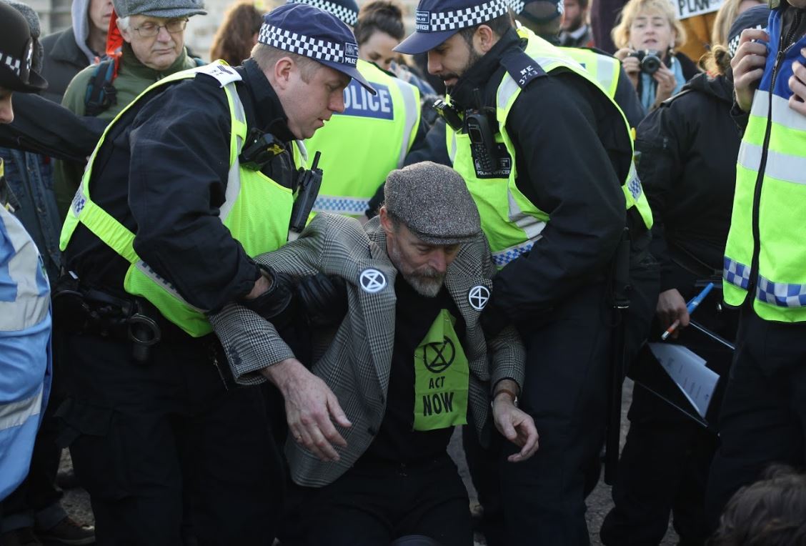 Extinction Rebellion Blackfriars (c) Talia Woodin