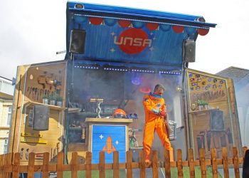 Space Shed by Jon Spooner (Cuprinol/PA)