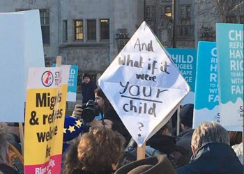 Protestors outside Westminster (c) Safe Passage