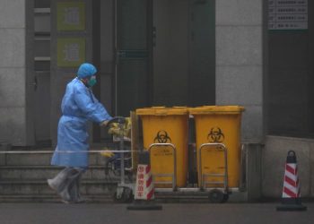 coronavirus hazchem Wuhan Medical Treatment Centre (AP Photo/Dake Kang)