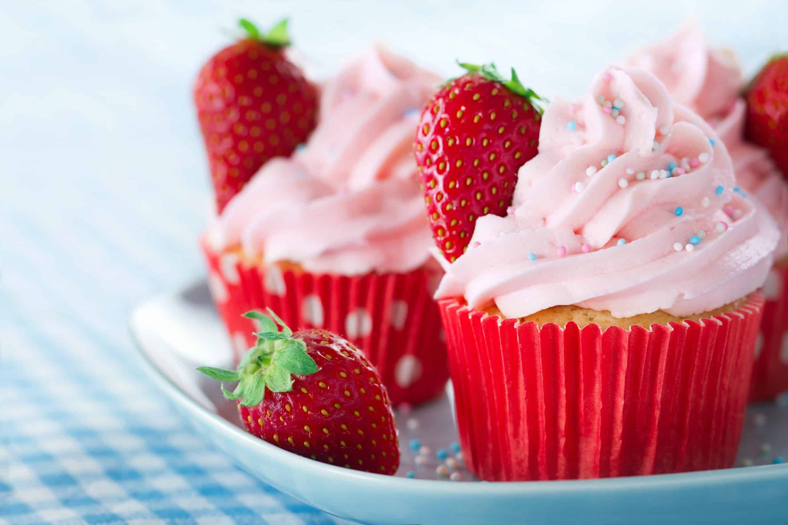Experts share baking tips ahead of Alzheimer’s Society Cupcake Day