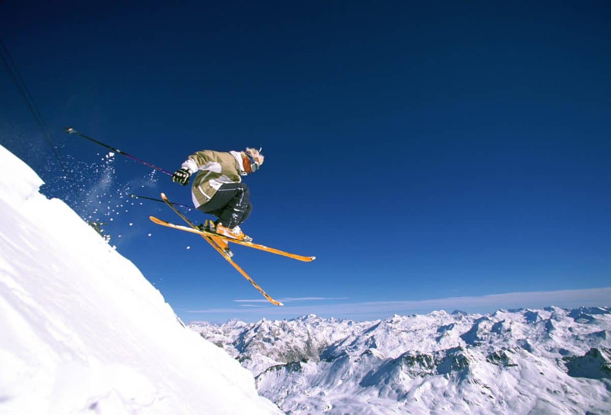 SKI