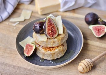 FibreFebruary wholemeal crumpets