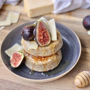 FibreFebruary wholemeal crumpets