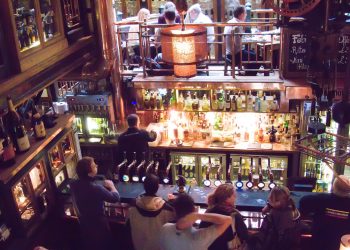 The Porterhouse, best pubs in central London | Photo: Tony Austin / Flickr