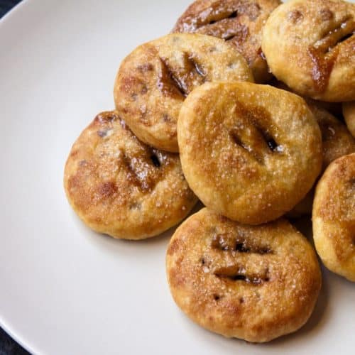 Eccles cake recipe Photo credit Edward Kimber : Flickr