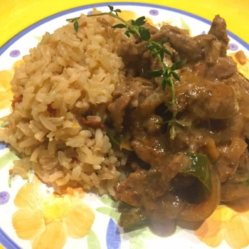 Thyme Infused Pork Stir-Fry in Yoghurt