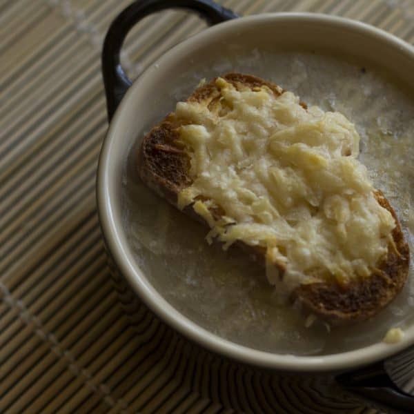 French onion soup recipe, with gruyère or comté croutons