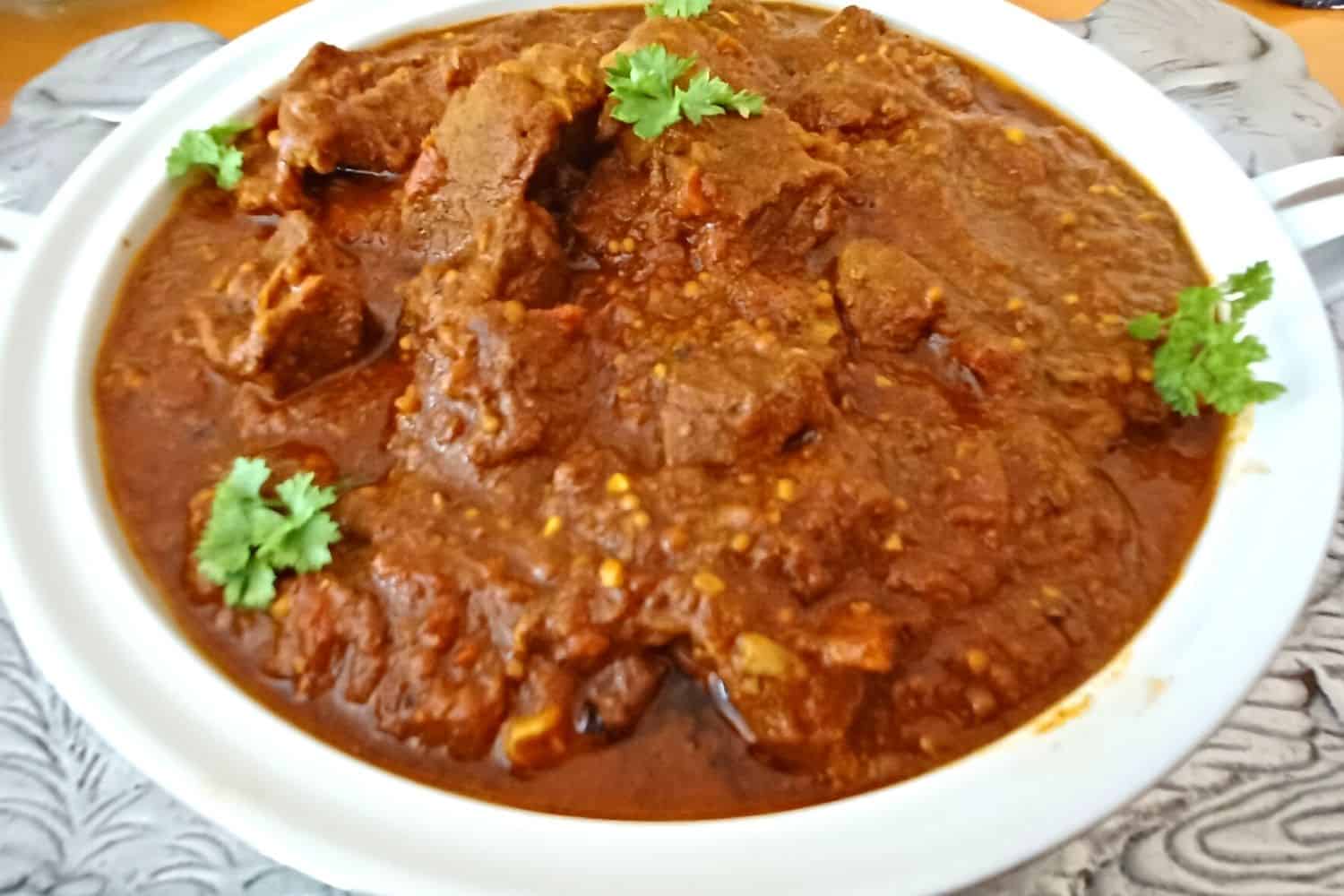 Spicy Beef Curry with Chutney and Coconut - The London Economic