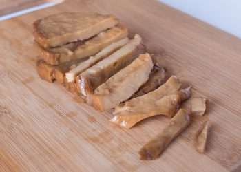 Seitan Recipe nclm, CC BY-SA 4.0, via Wikimedia Commons
