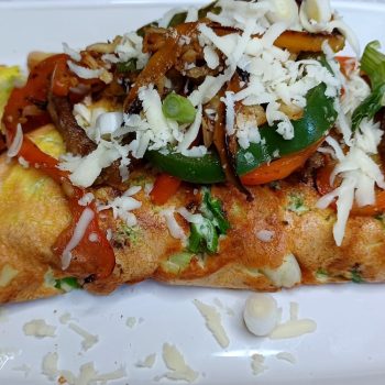 Cheesy Spring Onion Omelette With Steak