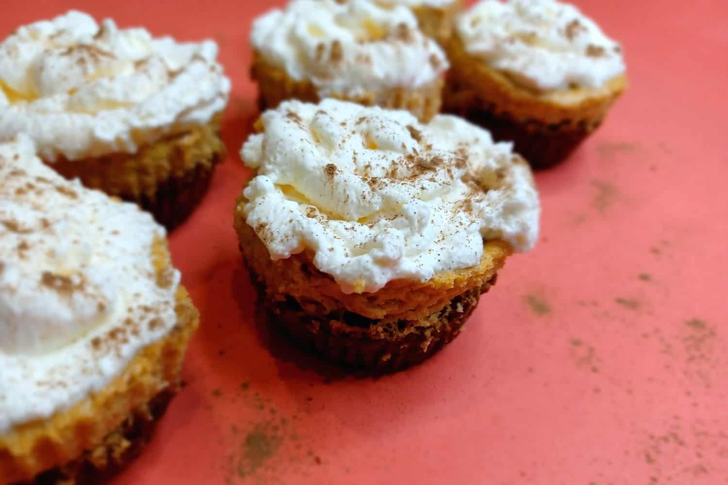 Pumpkin Cheesecake Cupcakes - Halloween