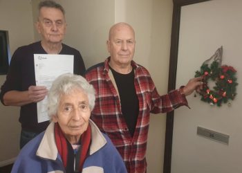 From left, John Allan, Brian Goldsack and Wilhelmina Rijshouver. Credit;SWNS