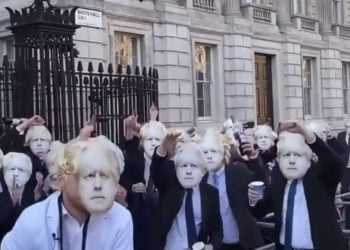 Photo: Twitter/@NoContextBrits