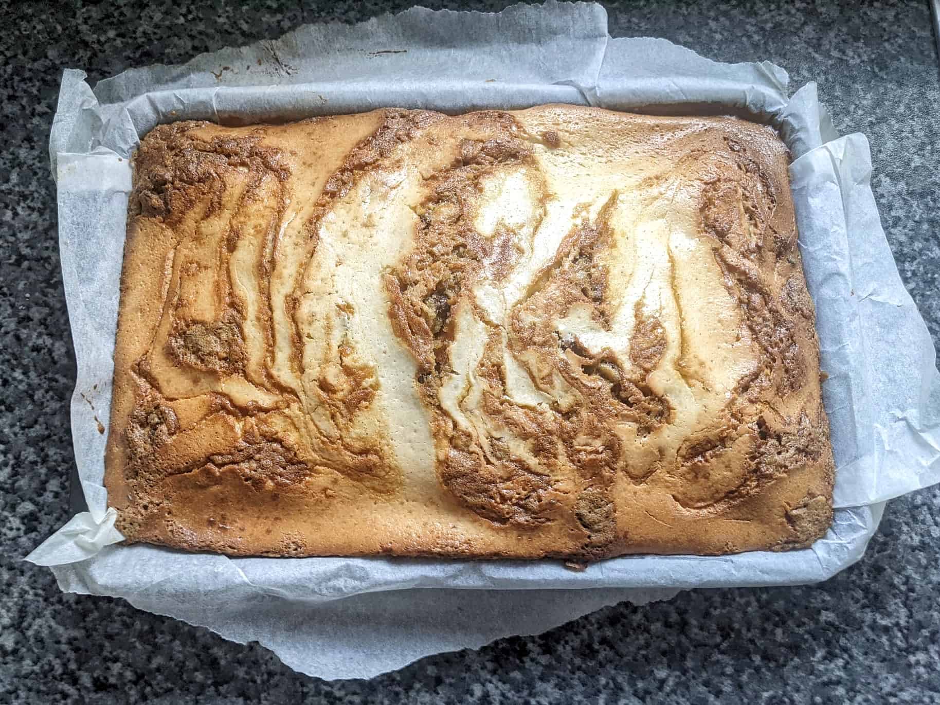 Carrot Cake Cheesecake Traybake