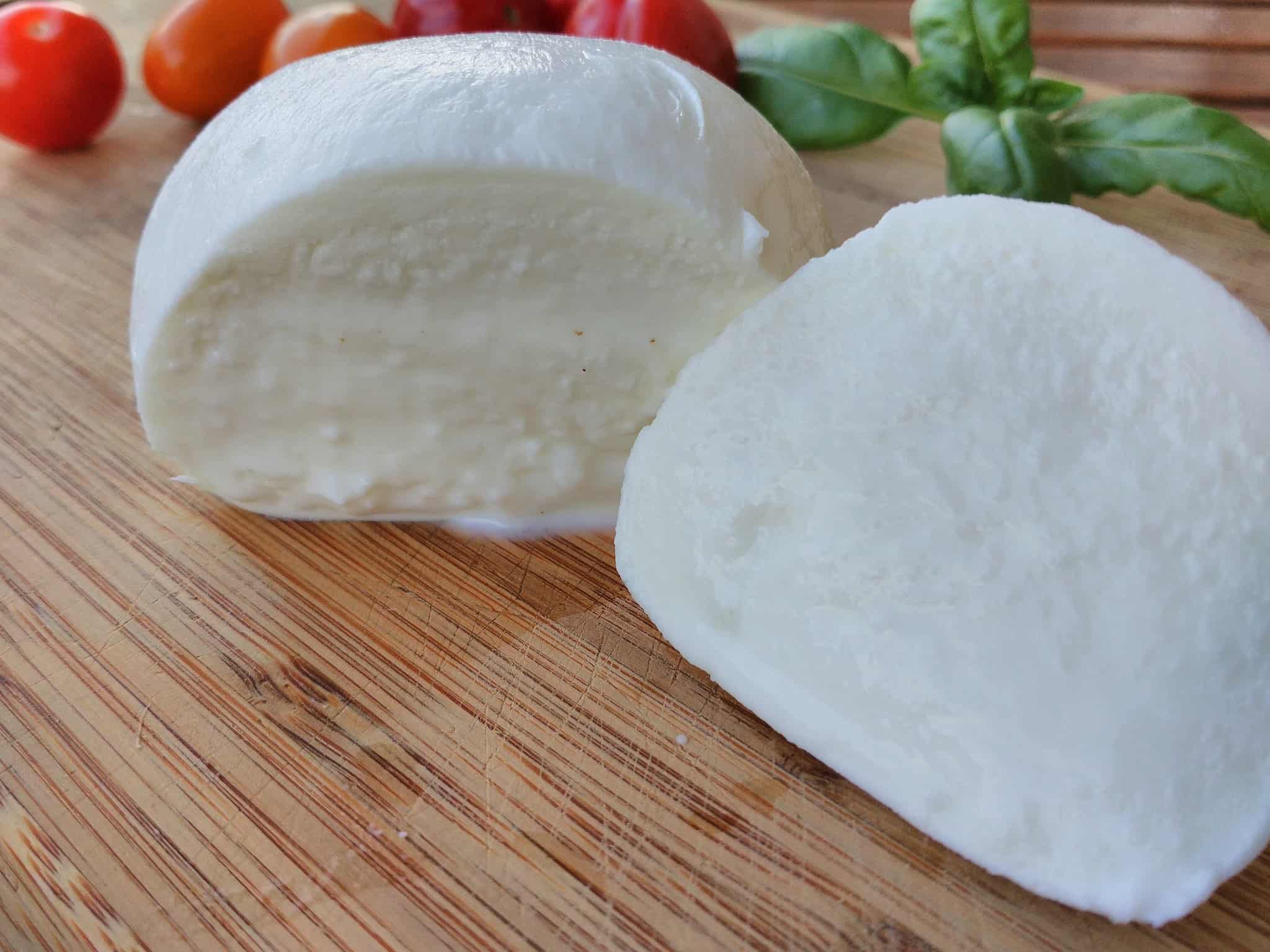Mozzarella Recipe (Homemade, from Scratch)