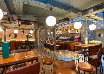 Pinch Bar interior