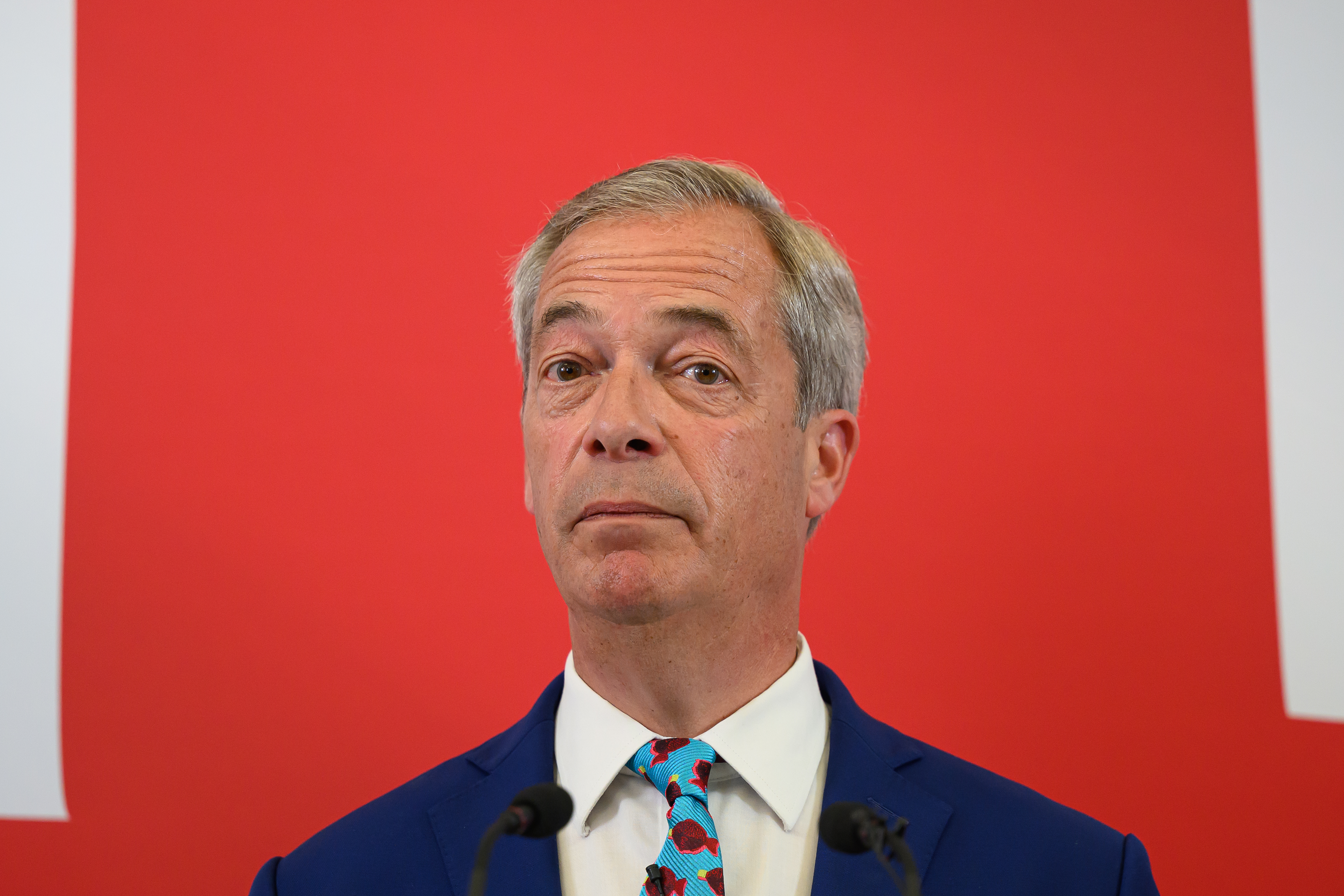 Labour minister issues perfect response as Farage urges PM to appoint Reform peers
