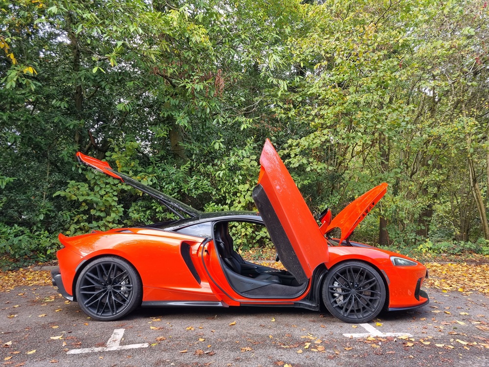 McLaren GTS