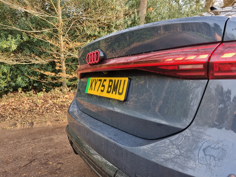 Audi A6 e-tron