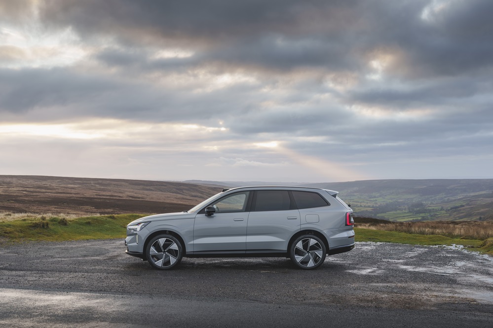 Volvo EX90