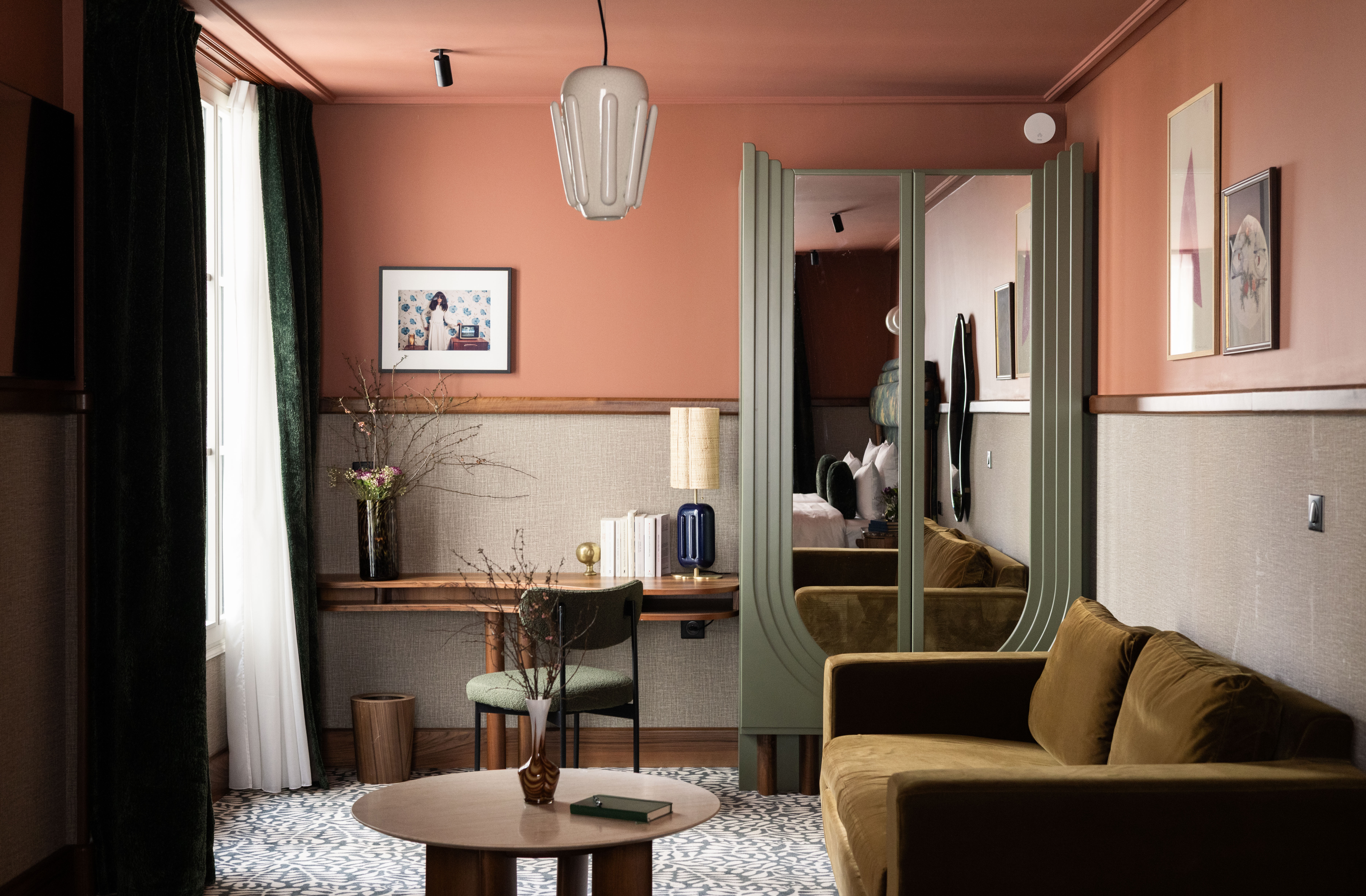 1.75 La Treve hotel Paris