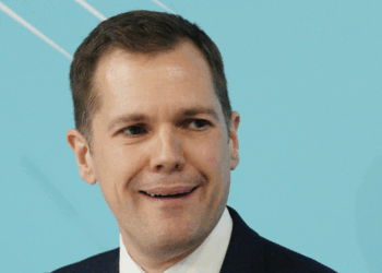 robert jenrick immigration minister deleted tweet