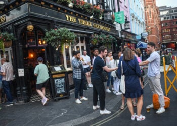 Council looks to ban standing at pubs in Soho and West End