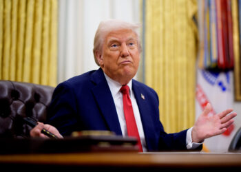 trump polls us midterms