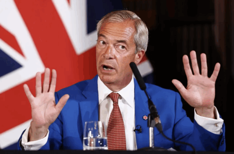 farage shoving female MP