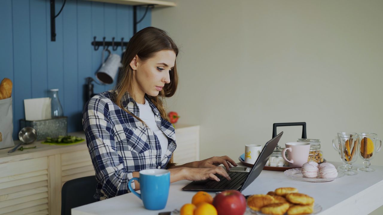 Working From Home Tax Relief: Who Can Still Claim and How Much